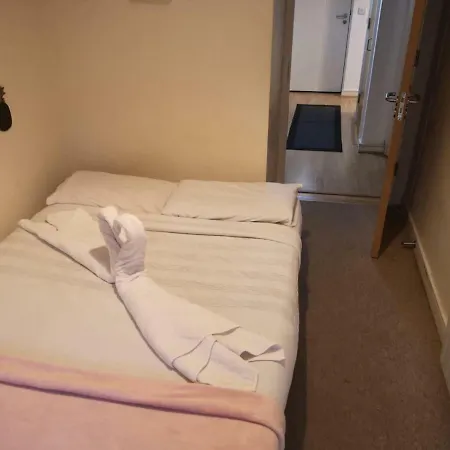 Mellowes Quay Apt * Dublin