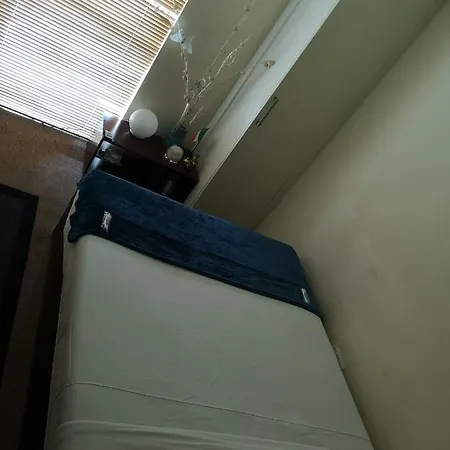 Homestay Mellowes Quay Apt *